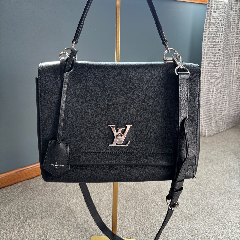 Louis Vuitton Lockme II Bag